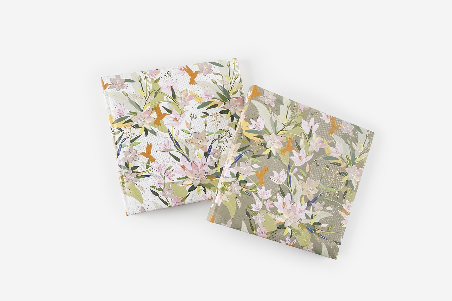 Capa disponível em duas cores